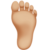 🦶🏼 Fuß: Mittelhelle Hautfarbe Emoji von Apple