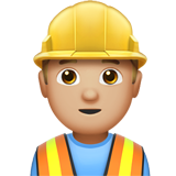 👷🏼‍♂️ Bauarbeiter: Mittelhelle Hautfarbe Emoji von Apple