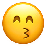 😙 Küssendes Gesicht Mit Lächelnden Augen Emoji von Apple