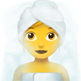 🧖‍♀️ Frau in Dampfsauna Emoji von Apple