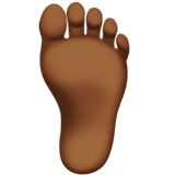 🦶🏾 Fuß: Mitteldunkle Hautfarbe Emoji von Apple