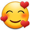 🥰 Visage Souriant Avec Cœurs Emoji par Samsung