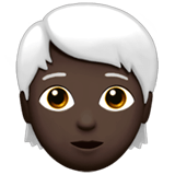 🧑🏿‍🦳 Erwachsener: Dunkle Hautfarbe, Weißes Haar Emoji von Apple